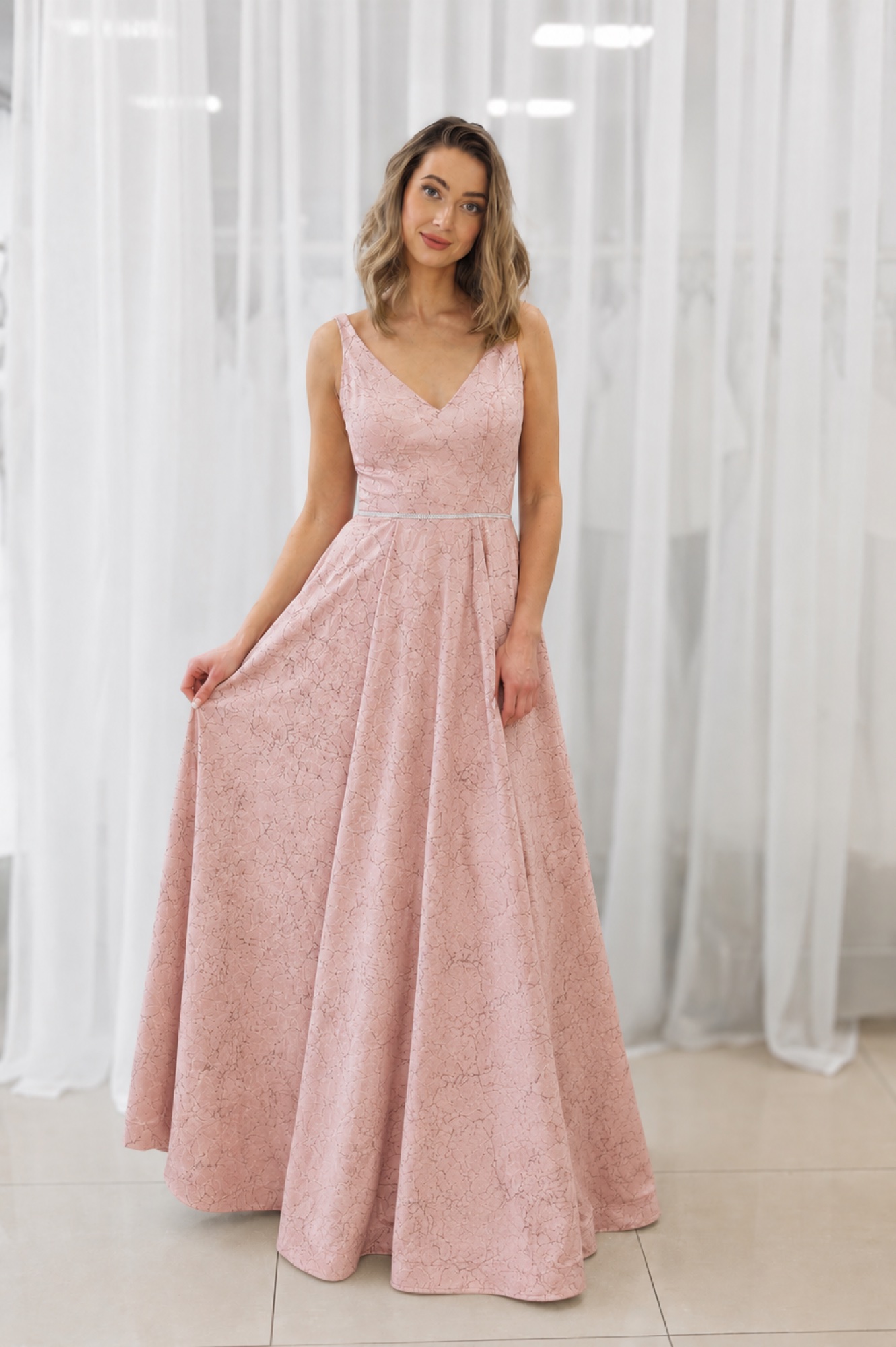 Spoločenské šaty – Svadobný salón Ellen 19