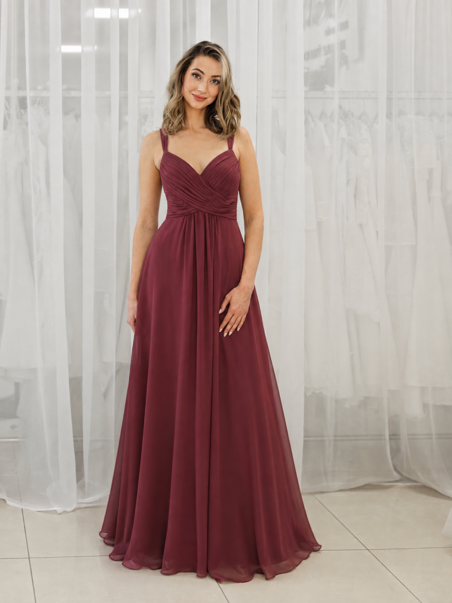 Spoločenské šaty – Svadobný salón Ellen 27