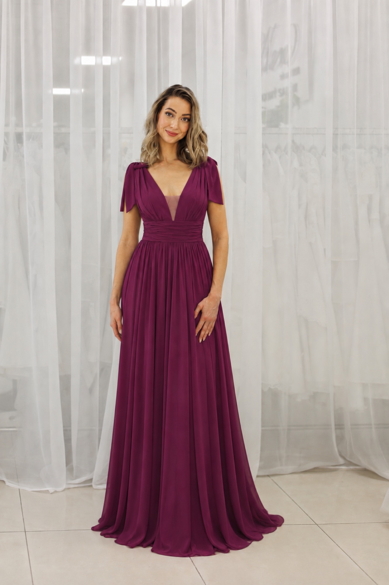 Spoločenské šaty – Svadobný salón Ellen 32