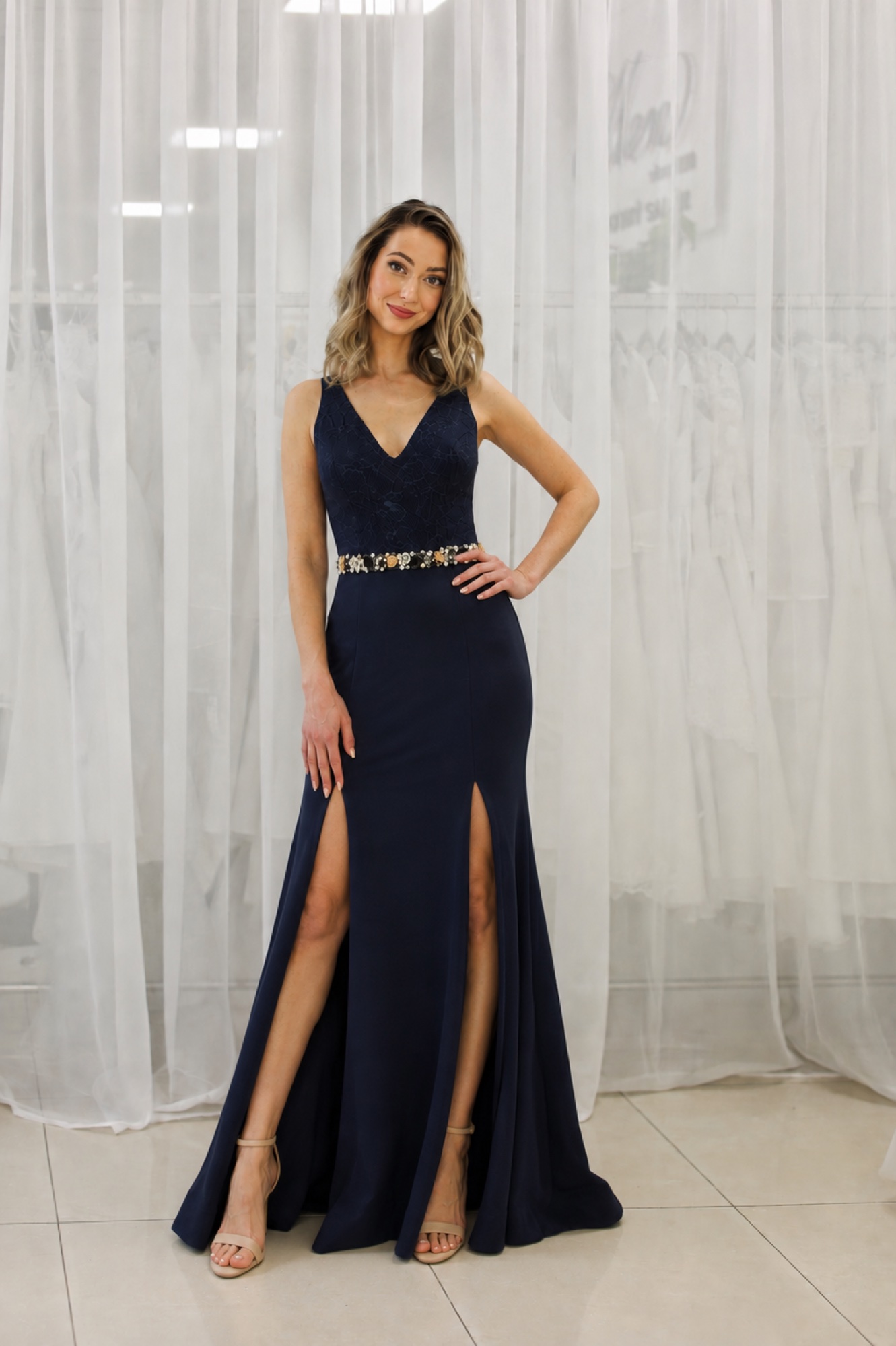 Spoločenské šaty – Svadobný salón Ellen 35