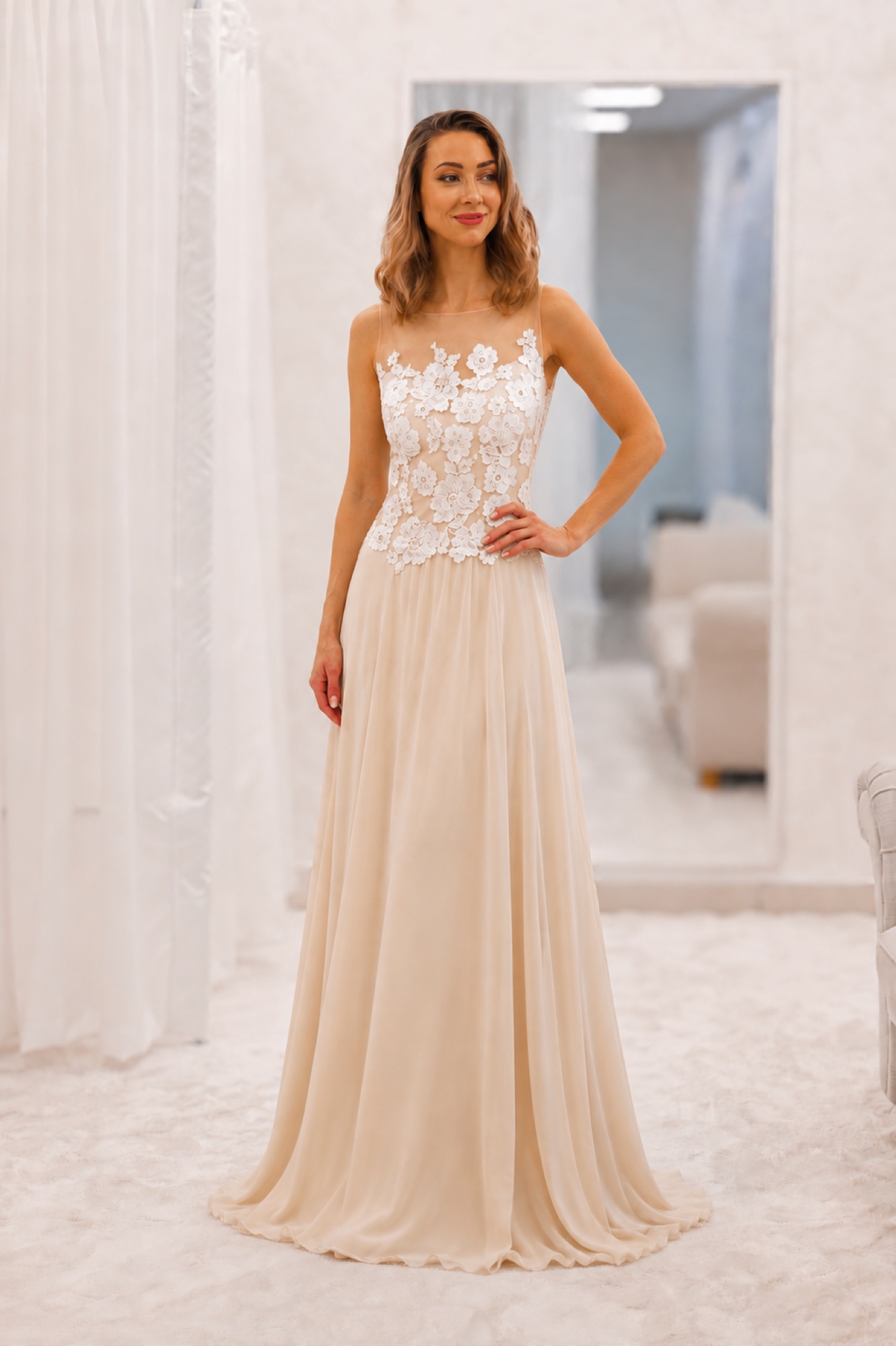 Spoločenské šaty – Svadobný salón Ellen 50